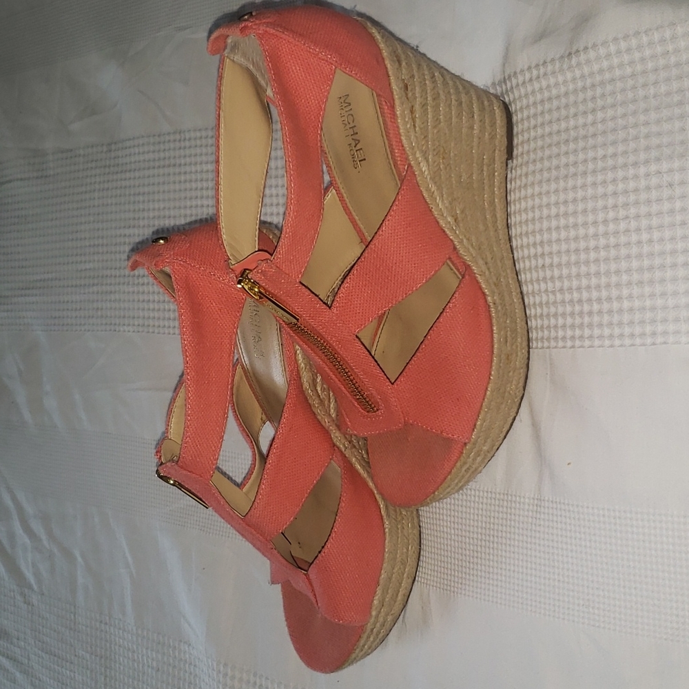 Michael Kors wedge Sandals - Picture 2 of 5